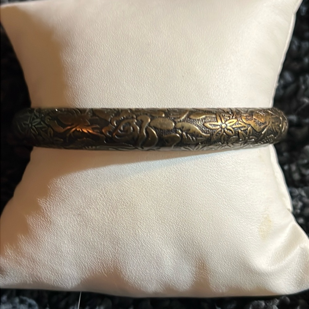 Vintage Engraved Bangle Bracelet